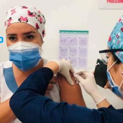 Una enfermera fue la primera persona vacunada contra la Covid-19 en Cartago